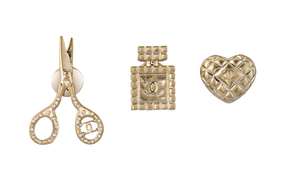 CHANEL Gold Perfume Scissors Heart Brooch Set Unisex Couple Edition. AB5939B05184NB603