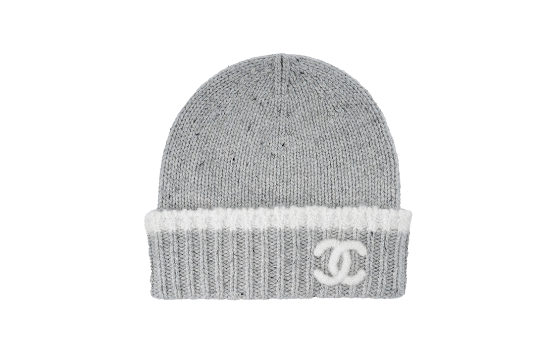 CHANEL Knit Logo Wool Beanie Unisex. AA8630B09336NK616