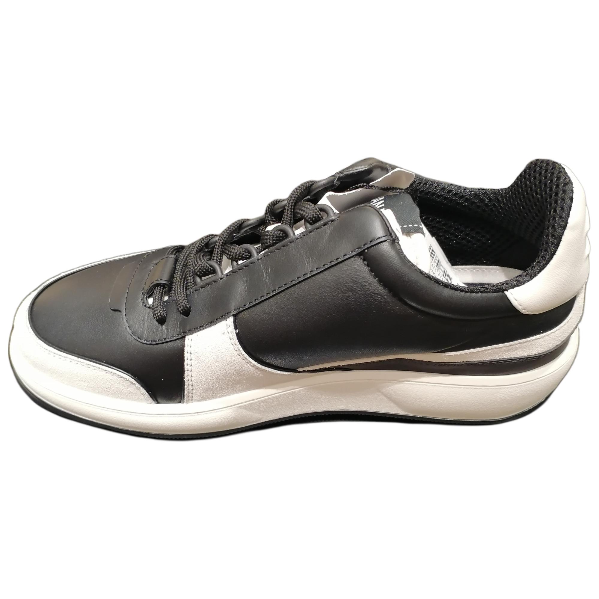 Lookbook 香奈儿黑白拼色低帮皮革运动鞋 G45213-B14072-NR406