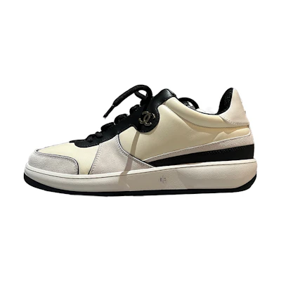 Chanel Leather Round Toe Lace-Up Low Top 'White'