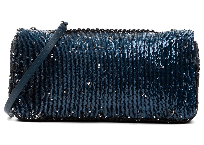 Lookbook 샤넬 한정판 코코 쿠바 시퀸 플랩 실버/블루
