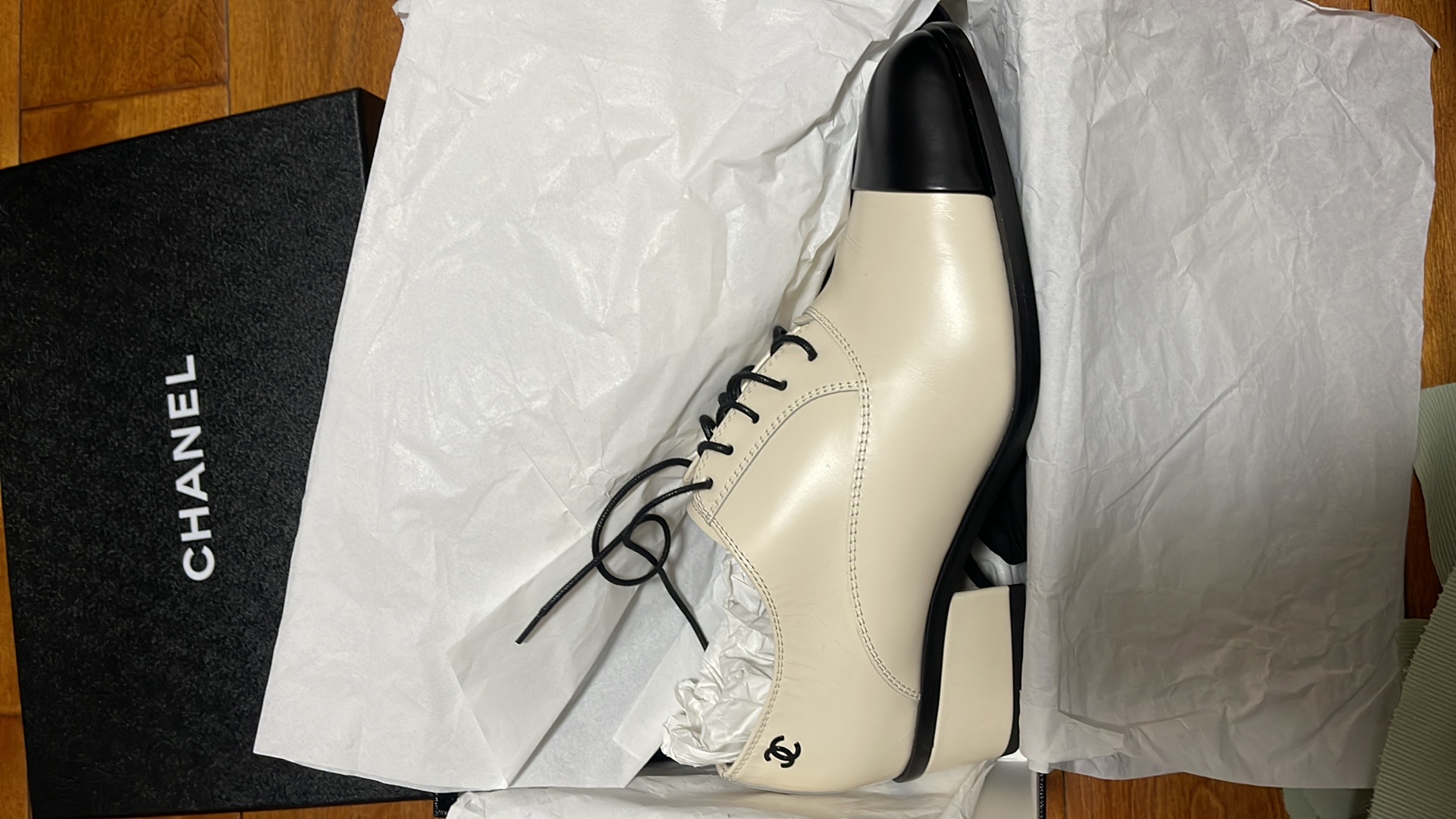 Chanel Loafer SS22 'Black White Oxford' 圖 3