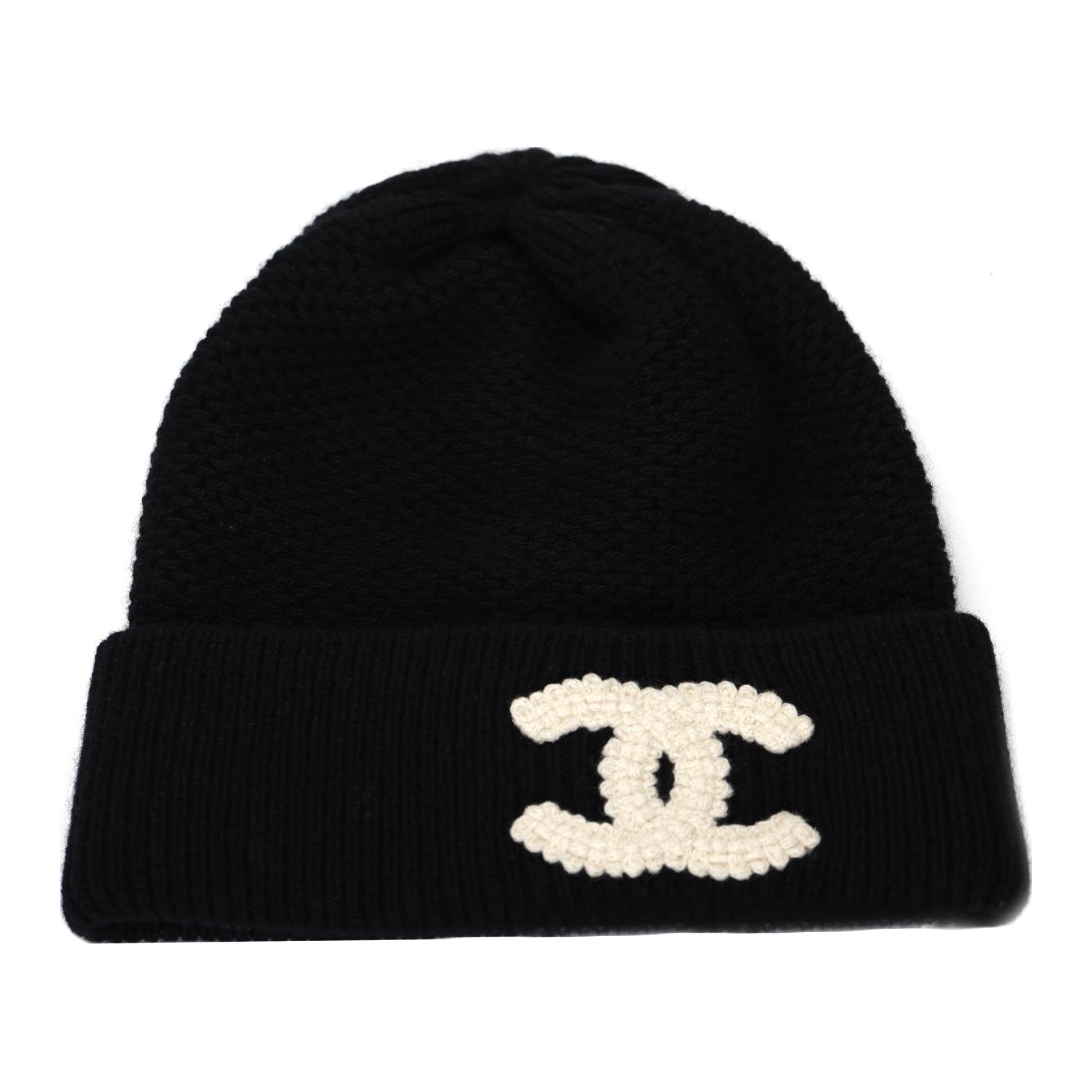 CHANEL Logo Design Black Wool Beanie - Unisex Couples Style. AAA398-B17806-94305