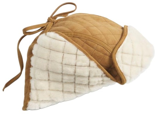 CHANEL Logo Design Shearling Hat 24N Fall/Winter Lambskin Unisex Beige Hat. AAA429B17953NZP71 Lookbook CHANEL Logo Design Shearling Hat 24N Fall/Winter Lambskin Unisex Beige Hat. AAA429B17953NZP71