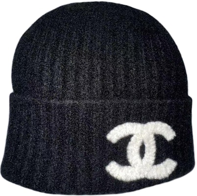 CHANEL Logo Embroidered Knit Beanie - Unisex Black AAA590B1853194305 Lookbook CHANEL Logo Embroidered Knit Beanie - Unisex Black AAA590B1853194305