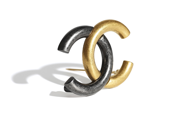 CHANEL Logo Metal Brooch Pin AB5828-B05073-NB448 圖 3