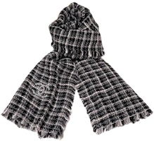 CHANEL Logo Wool Scarf - Unisex Black Couple Style AAA549B18355NZZ92 CHANEL Logo Wool Scarf - Unisex Black Couple Style AAA549B18355NZZ92