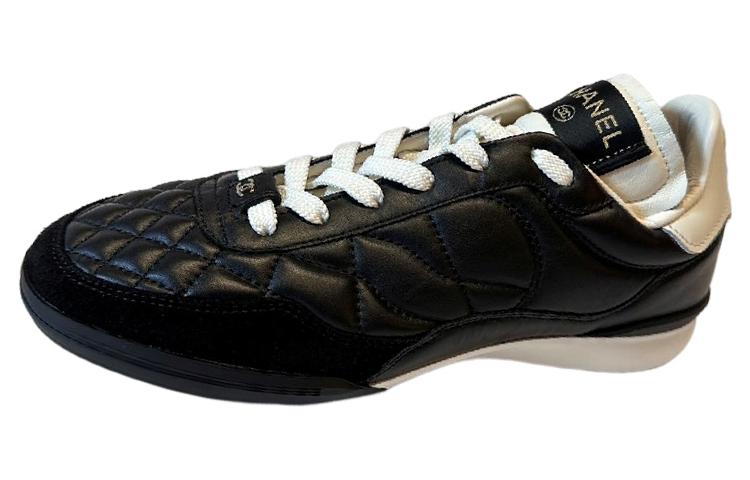 Buy 香奈儿低帮蕾丝绑带防滑黑配色 G40180-Y56625-94305