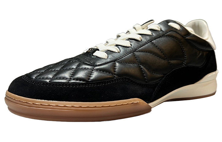 Chanel Low Top Leather Sneakers 'Black and White' 圖 2