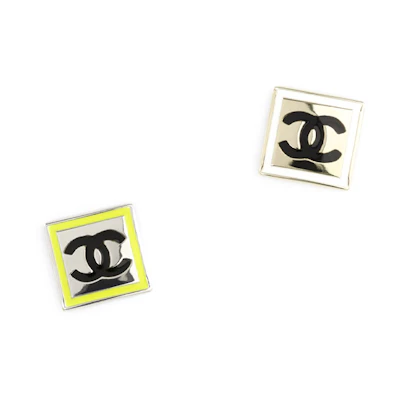 CHANEL Metallic Neon Yellow & Black Square Double-C Brooch Set. AB6813-B06481-NF286