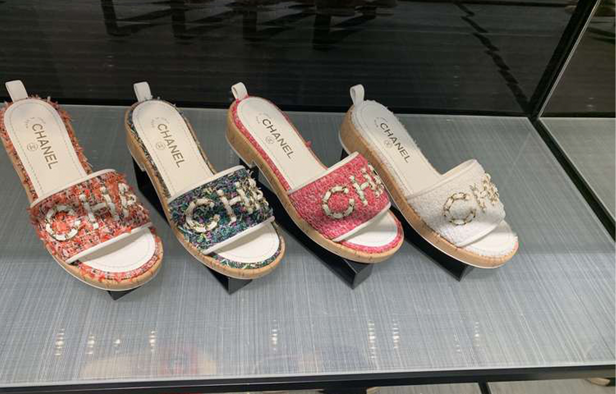 Chanel Miel Slippers 'Tweed'