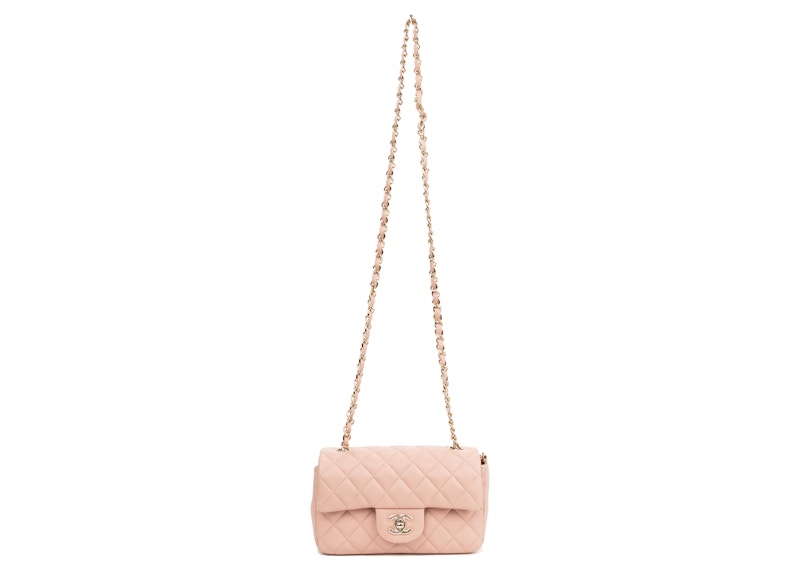 Lookbook シャネル ミニクラシック シングルフラップ ペールピンク