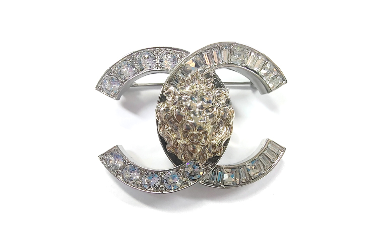 CHANEL Silver Lion Logo Brooch Unisex Couples' Accessory. ABA894-B10902-N0032 圖 3