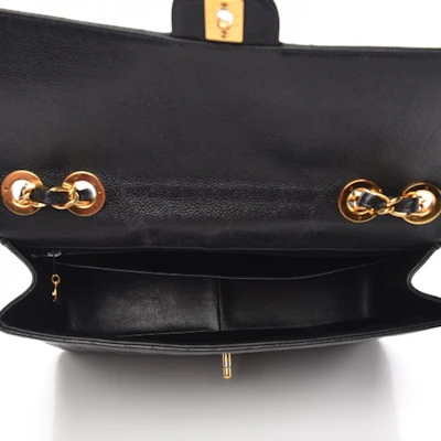 Chanel Solapa Única Acolchada Diamante Caviar Jumbo Negro Lookbook Chanel Solapa Única Acolchada Diamante Caviar Jumbo Negro