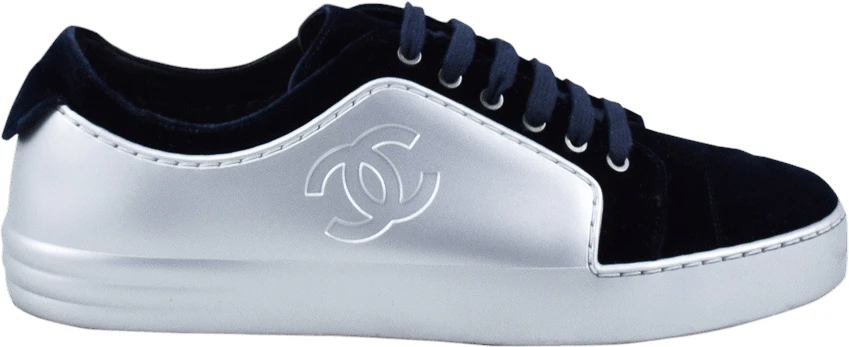 chanel-sneaker-velvet-navy-silver