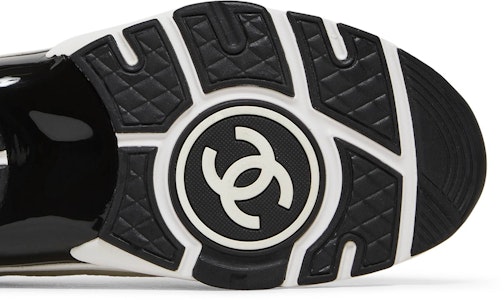 Sneaker Chanel 'Putih Hitam' G38301-Y55720-K3846 Purchase Sneaker Chanel 'Putih Hitam' G38301-Y55720-K3846