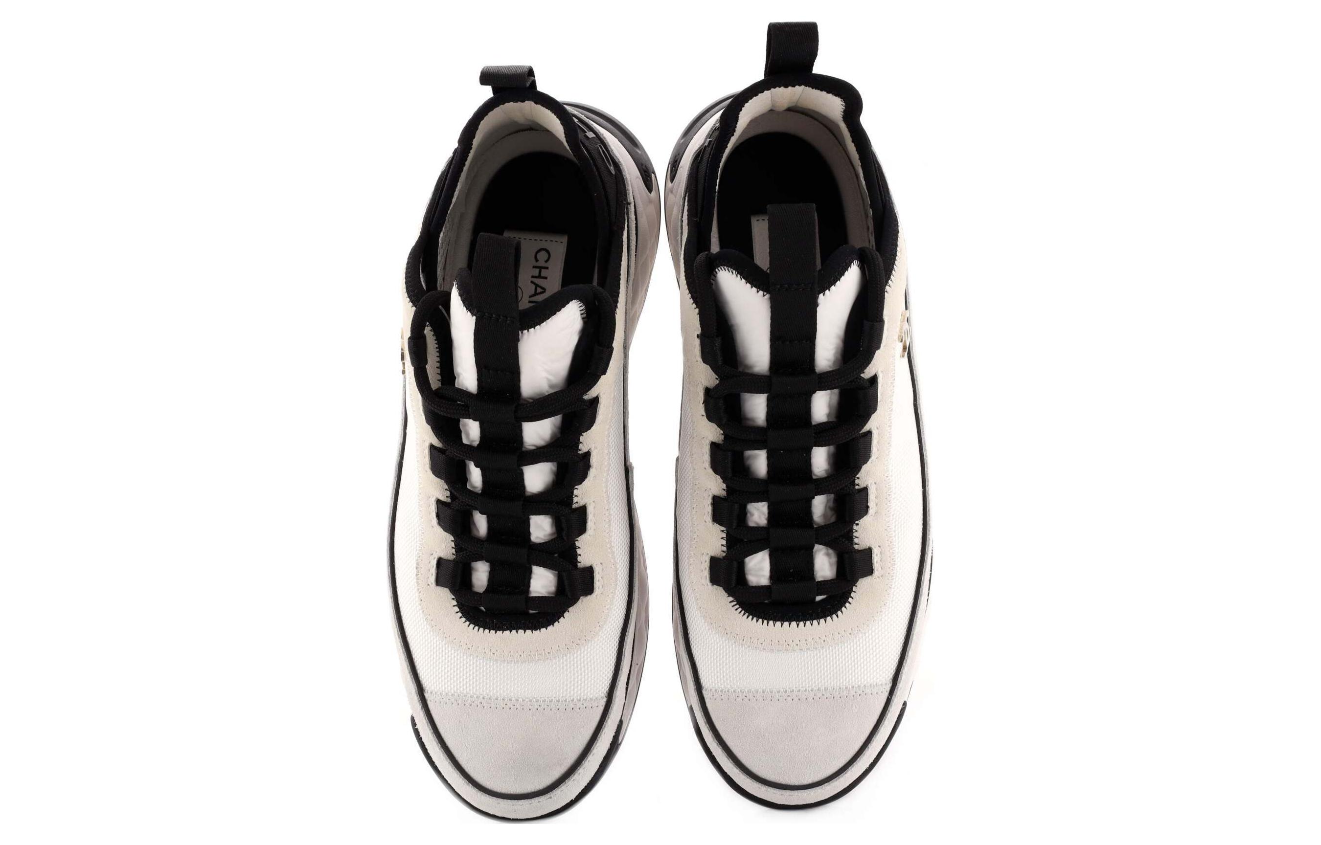 Details for Sneaker Chanel 'Putih Abu-Abu Muda' G39072-Y55826-K4283