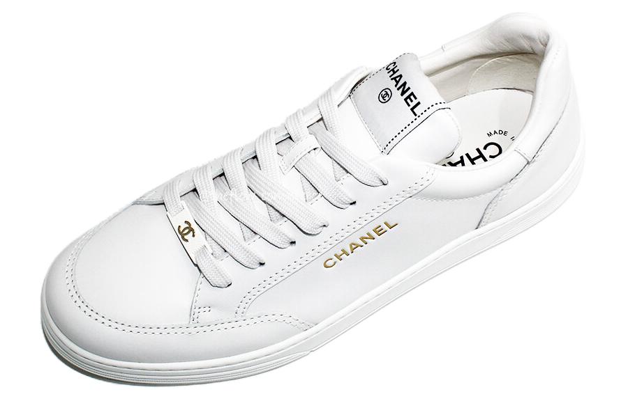 Lookbook Chanel Sneaker Low Putih 'Tali Bergaya Selesa' G45086-B13311-NP502