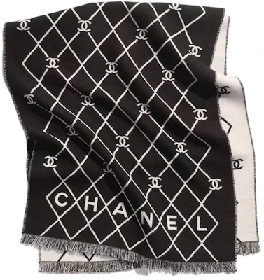CHANEL Spring/Summer Double C Logo Wool Scarf Unisex Black/White AAB794B23598U8033 Buy CHANEL Spring/Summer Double C Logo Wool Scarf Unisex Black/White AAB794B23598U8033