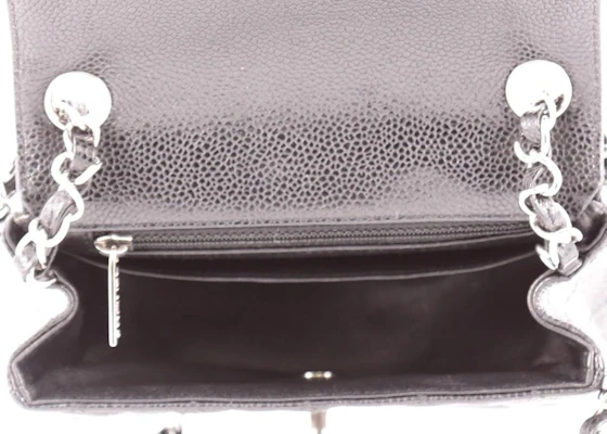 Chanel Persegi Flap Mini Kulit Quilted Berlian Hitam Lookbook Chanel Persegi Flap Mini Kulit Quilted Berlian Hitam