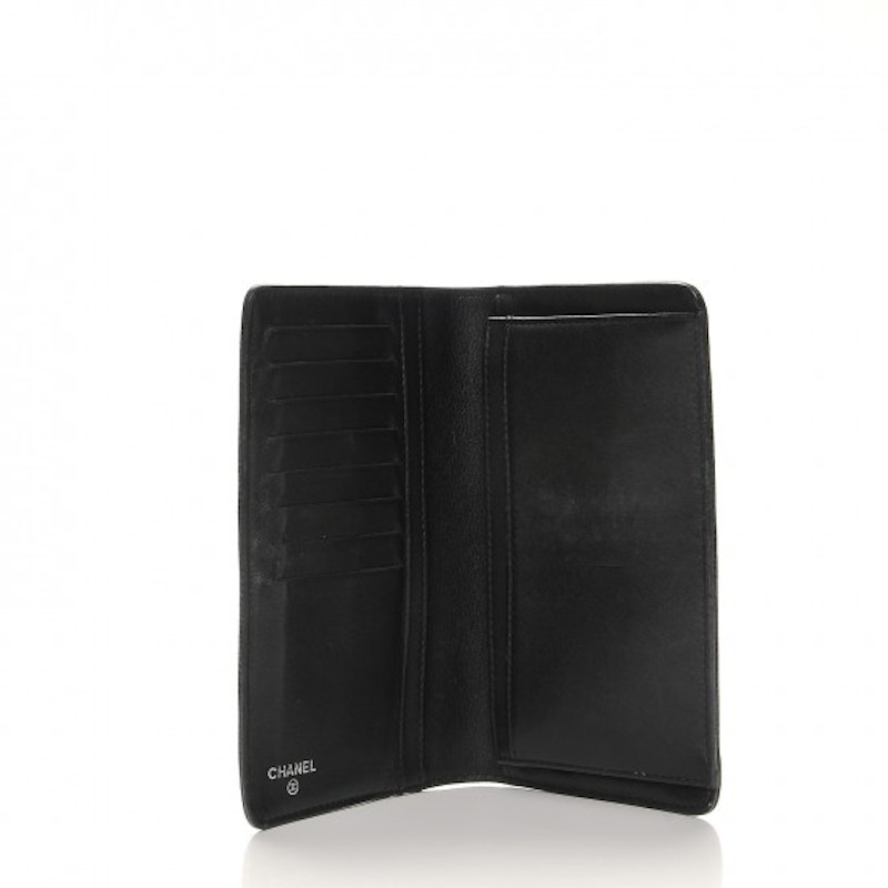 Lookbook シャネル タイムレス CC イエン ウォレット カビア ブラック