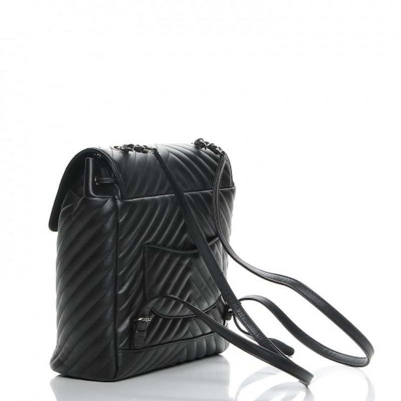 Chanel Urban Spirit Backpack Chevron Calfslkin Silver-tone Medium 圖 2