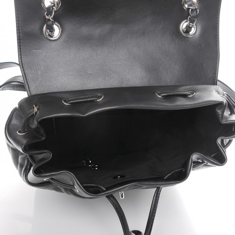 Chanel Urban Spirit Backpack Chevron Calfslkin Silver-tone Medium 圖 3