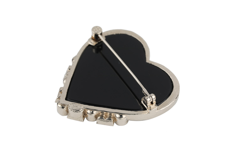 Chanel Vintage Double C Rhinestone Heart Brooch. AB6699-B06192-ND234 圖 4