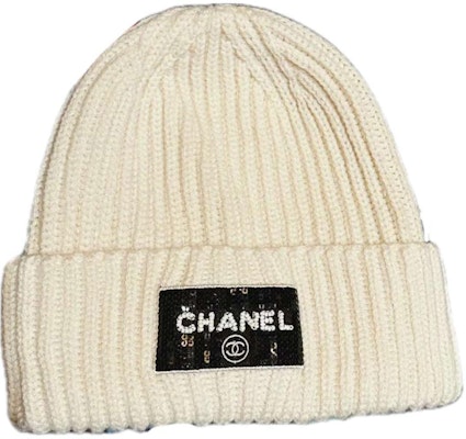 CHANEL White Cashmere Beanie Hat Unisex Couples Style with Logo Design. AA9553B1372410800 Order CHANEL White Cashmere Beanie Hat Unisex Couples Style with Logo Design. AA9553B1372410800