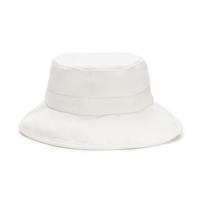 CHANEL White Fisherman Hat. AA7574B0578210601