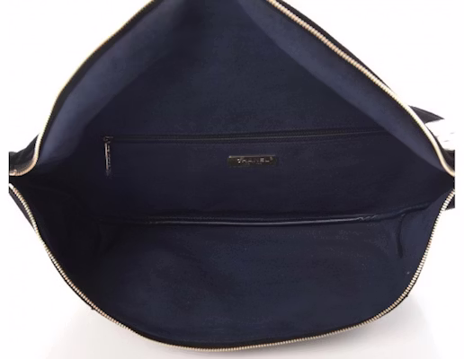 Riñonera Negra Chanel x Pharrell Lookbook Riñonera Negra Chanel x Pharrell