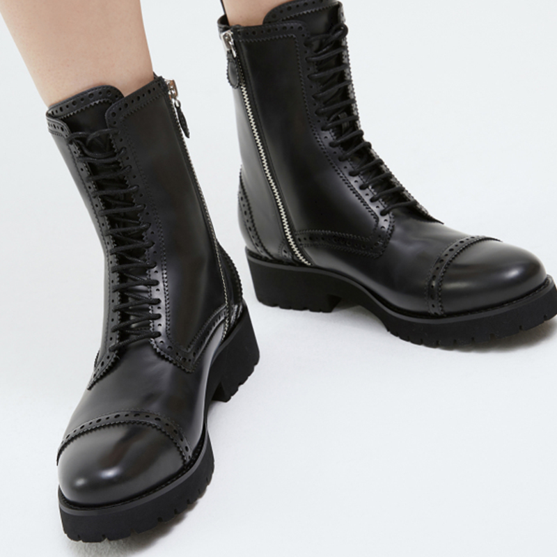 Details for CHARLES & KEITH Bota Negra de Tacón Medio con Cordones y Relieve 'Slim Marten' CK1-90580123_BLACK