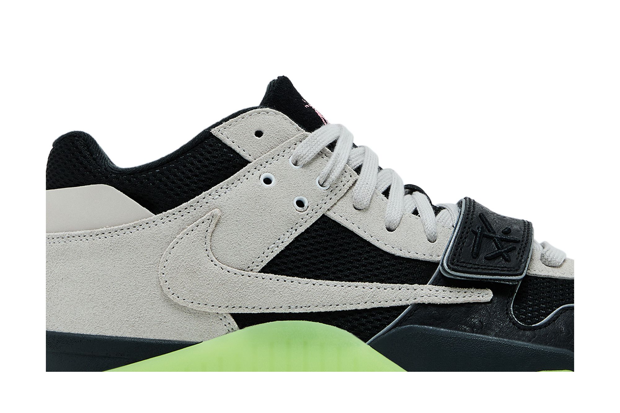 Shop Chase B x Travis Scott x Air Jordan Jumpman Jack TR「黑夜銀」 IH7971-001