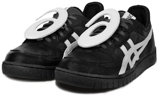 Chemist Creations x ASICS All Court Alpha-S 'Hitam' 1203A160-001 Lookbook Chemist Creations x ASICS All Court Alpha-S 'Hitam' 1203A160-001