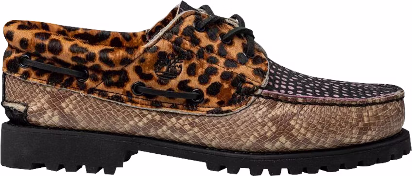 chinatown-market-x-timberland-3-eye-lug-handsewn-boat-animal-print