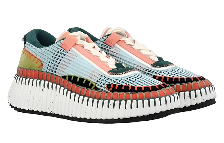 Lookbook 蔻依低帮帆布休闲鞋‘浅蓝’ CHC22S5799Y035