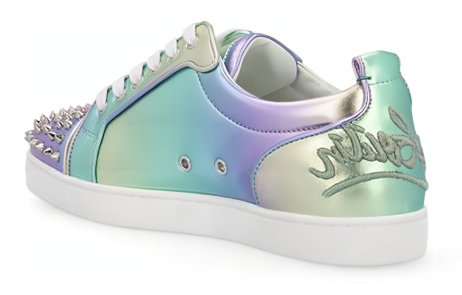 Lookbook Christian Louboutin Fun Louis Junior Spikes 'Sneaker Fesyen Biru Rendah Lelaki' 1220222M251