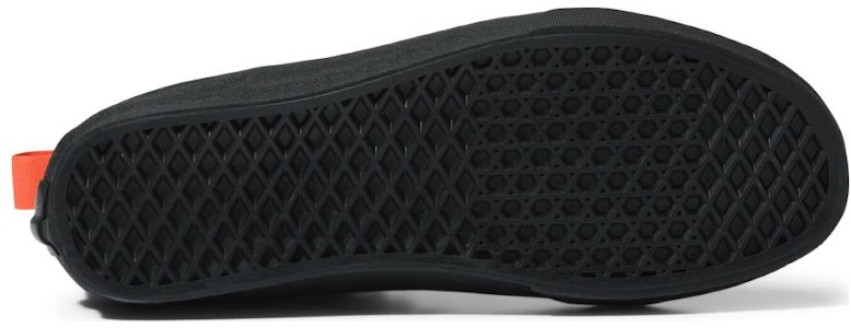 Christopher Raeburn x Vans Sk8-Hi GORE-TEX VR3 'Triple Black' Sepatu Hitam VN0A4BVKBLK Purchase Christopher Raeburn x Vans Sk8-Hi GORE-TEX VR3 'Triple Black' Sepatu Hitam VN0A4BVKBLK