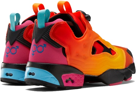 크로맷 x 리복 인스타펌 퓨리 OG '솔라 오렌지' FZ3432 Lookbook 크로맷 x 리복 인스타펌 퓨리 OG '솔라 오렌지' FZ3432