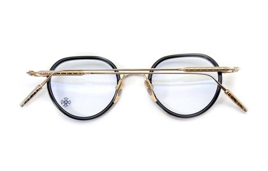 Shop Chrome Hearts Gafas Ópticas Negras Doradas Unisex con Patillas Plateadas Esculpidas SQRTON BK/GP