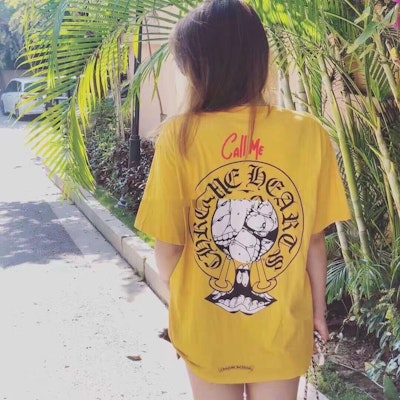 クロムハーツ カートゥーンロゴ プリント 限定Tシャツ ユニセックス イエロー CH-2022100806 Purchase クロムハーツ カートゥーンロゴ プリント 限定Tシャツ ユニセックス イエロー CH-2022100806