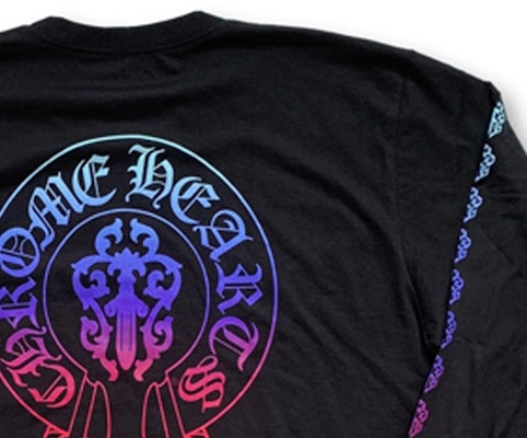 クロムハーツ カラードソードホースシュー スクロール ユニセックス 長袖Tシャツ ブラック CH-071 Details for クロムハーツ カラードソードホースシュー スクロール ユニセックス 長袖Tシャツ ブラック CH-071