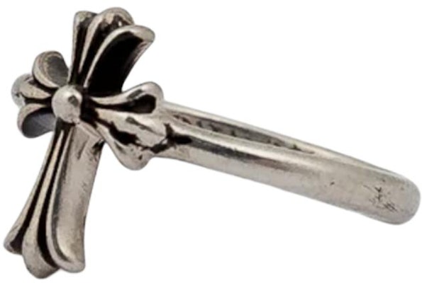 Chrome Hearts Cross Design Ring - Unisex Couple Silver Ring ch-c-bg Lookbook Chrome Hearts Cross Design Ring - Unisex Couple Silver Ring ch-c-bg