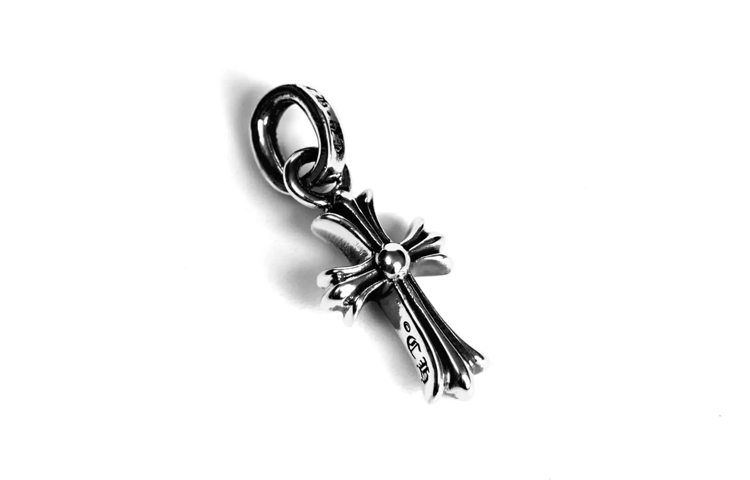 Lookbook Colgante Chrome Hearts Cruz 925 Plata Unisex Diseño para Pareja - Plata. 204034612SLVXXX051