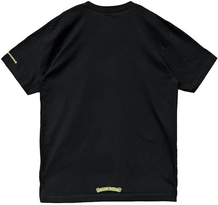 Chrome Hearts Kaos Hitam Lengan Pendek Crew Neck dengan Desain Grafis. CH-3155121 Lookbook Chrome Hearts Kaos Hitam Lengan Pendek Crew Neck dengan Desain Grafis. CH-3155121