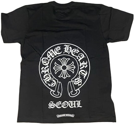 Chrome Hearts Horseshoe Logo Unisex Black Crewneck T-Shirt. 408129111-1XL122-BLK Lookbook Chrome Hearts Horseshoe Logo Unisex Black Crewneck T-Shirt. 408129111-1XL122-BLK