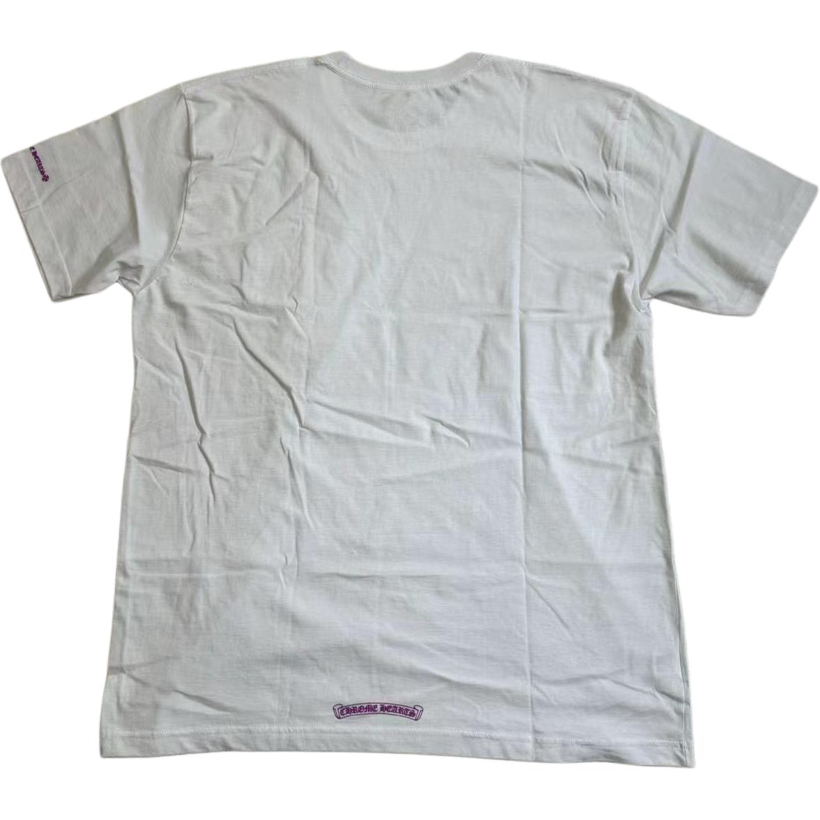 Lookbook Chrome Hearts Kaos Putih Lengan Pendek Pria SS24 dengan Cetak Huruf. CH-2024-5996