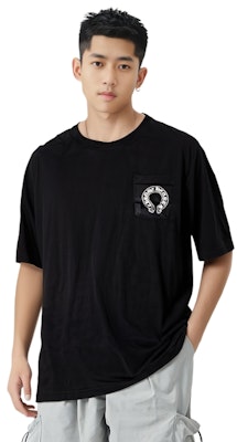Chrome Hearts Kaos Hitam Unisex Logo Horseshoe Malibu Lengan Pendek. CH-323 Shop Chrome Hearts Kaos Hitam Unisex Logo Horseshoe Malibu Lengan Pendek. CH-323