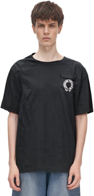 Chrome Hearts Kaos Hitam Unisex Logo Horseshoe Malibu Lengan Pendek. CH-323 Purchase Chrome Hearts Kaos Hitam Unisex Logo Horseshoe Malibu Lengan Pendek. CH-323