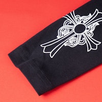 Camiseta de Manga Larga Roja Chrome Hearts con Logo Patchwork – Unisex CH-20222166 Shop Camiseta de Manga Larga Roja Chrome Hearts con Logo Patchwork – Unisex CH-20222166